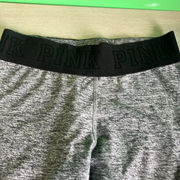 Pink Capri leggings size small - Picture 2 of 5